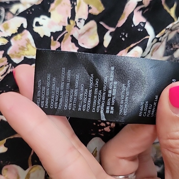 Free People We The Free Highlander Top in Black Floral Size Small - Picture 6 of 7